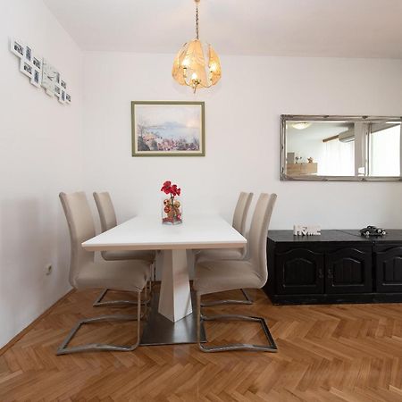 Split2 Apartment Bagian luar foto